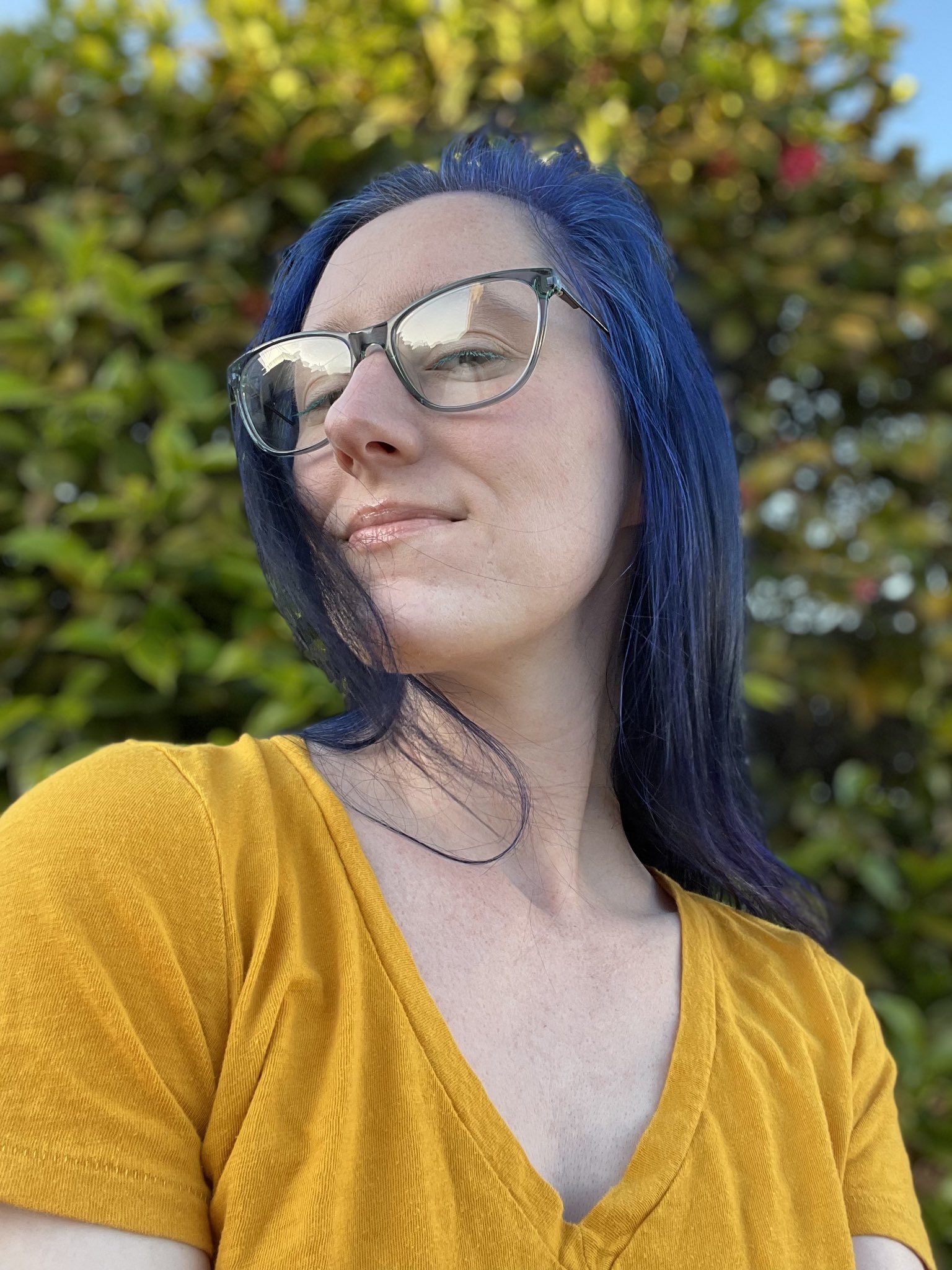 Esther (she/her or zhe/zher)